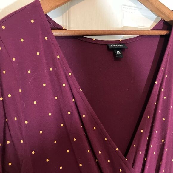 Torrid midi dress, faux wrap top, polkadot, excellent condition, size 00 - Picture 2 of 3